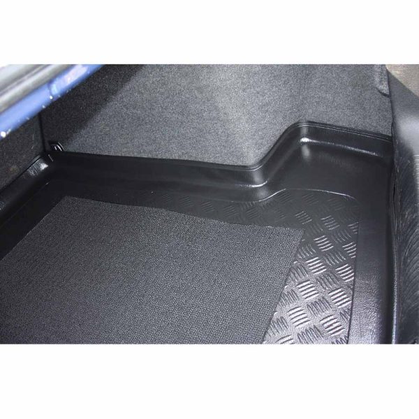 VOLKSWAGEN PASSAT SALOON 1996-2005 Boot Liner Mat 2