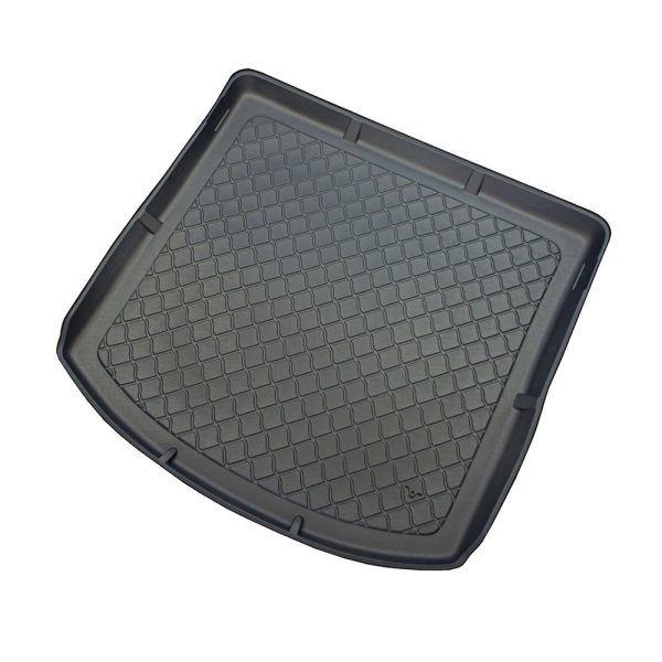 VOLKSWAGEN TOURAN 2010-2015 Boot Liner Mat 1