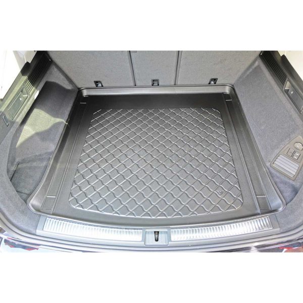 VOLKSWAGEN TOUAREG 2018 ONWARDS Boot Liner Mat 3