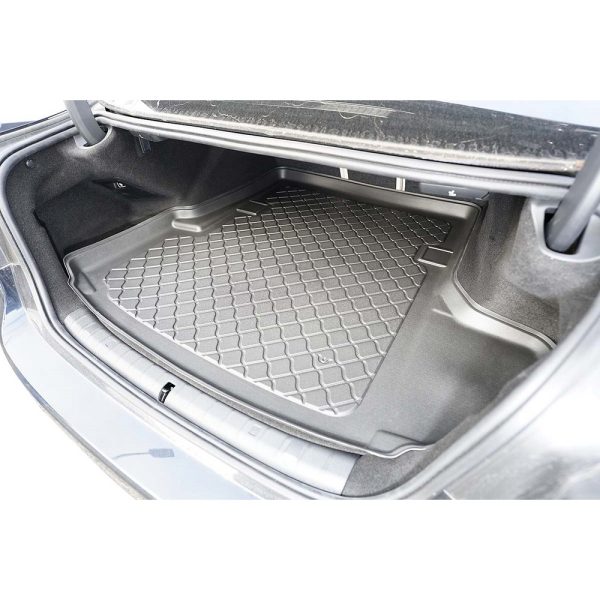 BMW 5 SERIES SALOON 2017-2023 G30 Boot Liner Mat - Yes 4